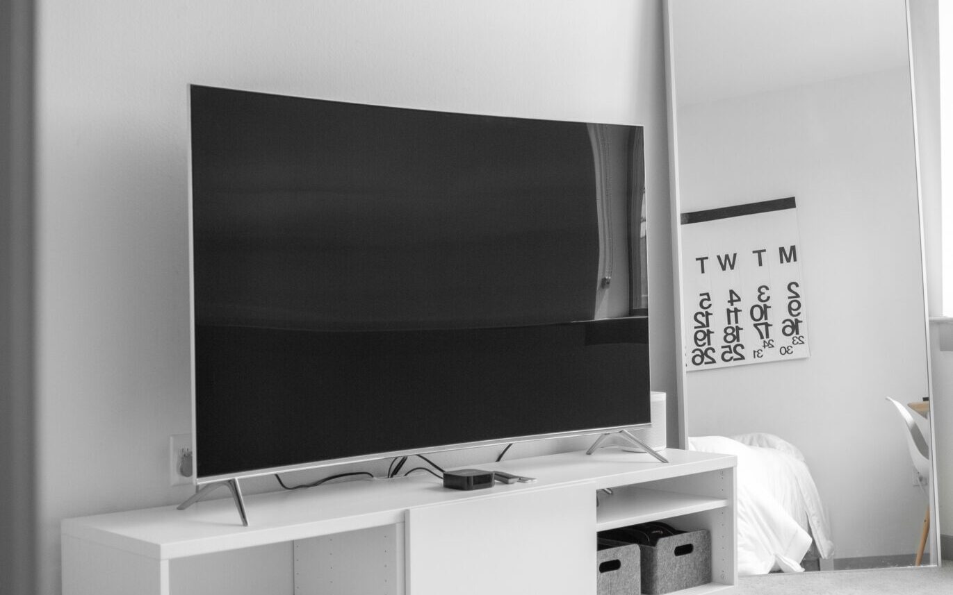 白黒写真のテレビ